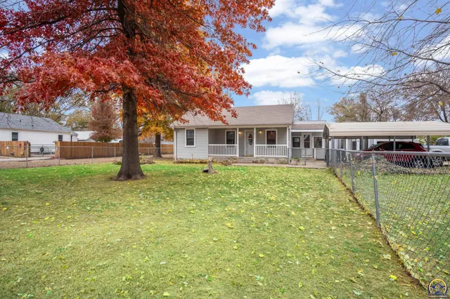 $130,000 | 306 Northeast Lyman Road, Topeka, KS 66608