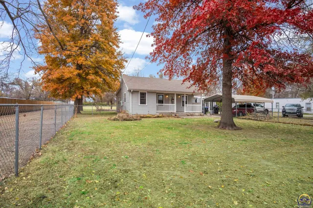 $130,000 | 306 Northeast Lyman Road, Topeka, KS 66608