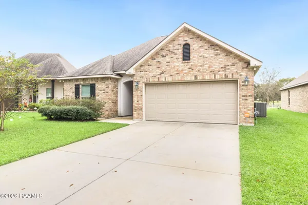 $250,000 | 1108 Deer Meadow Boulevard, Broussard, LA 70518