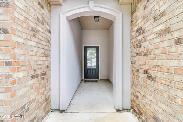 $250,000 | 1108 Deer Meadow Boulevard, Broussard, LA 70518