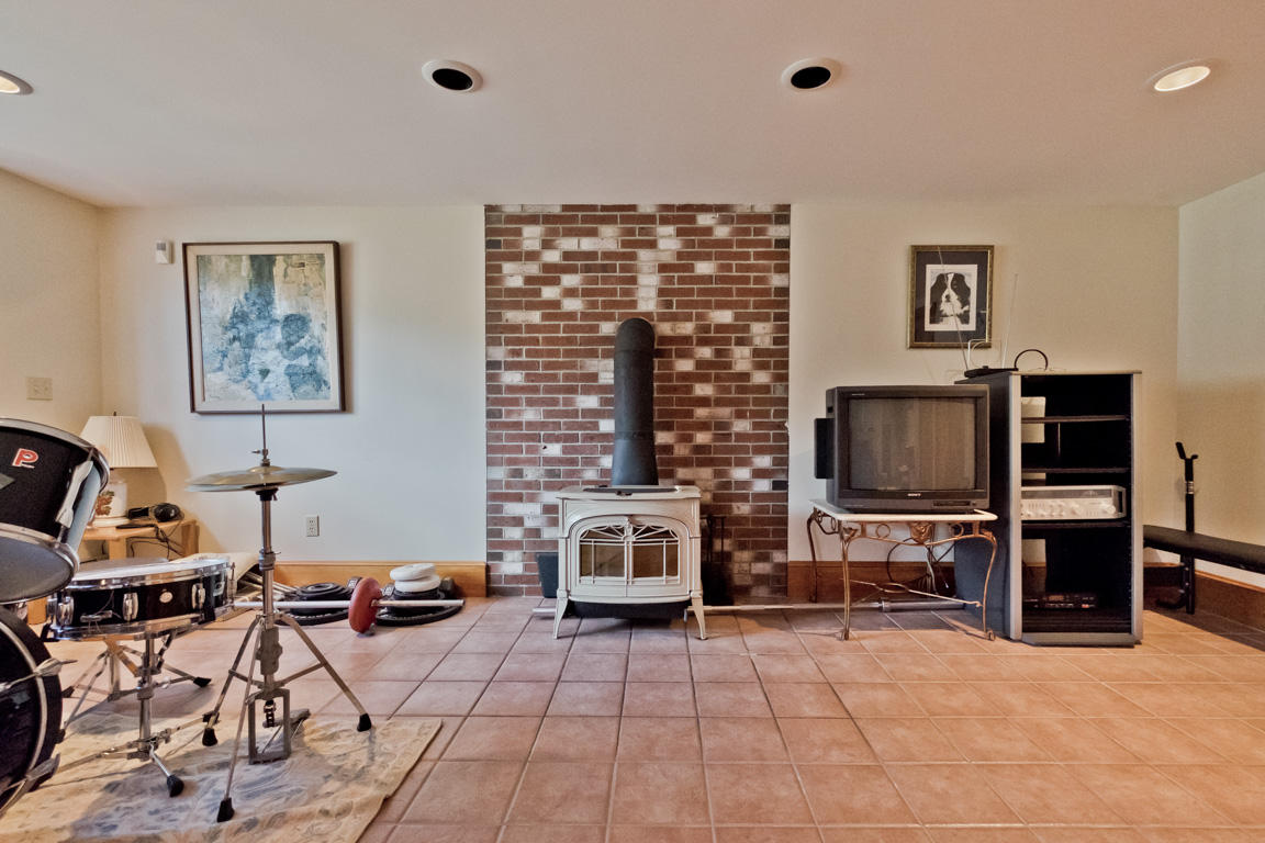 68 Shiloh Place Baldwin, ME 04024 - Photo 23 of 40 20161024gp-61089