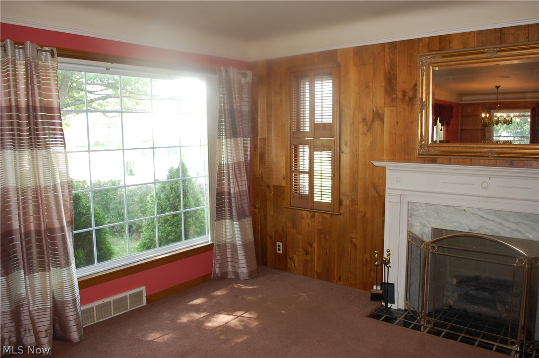 5212 Snow Road Cleveland, OH 44134 - Photo 16 of 35