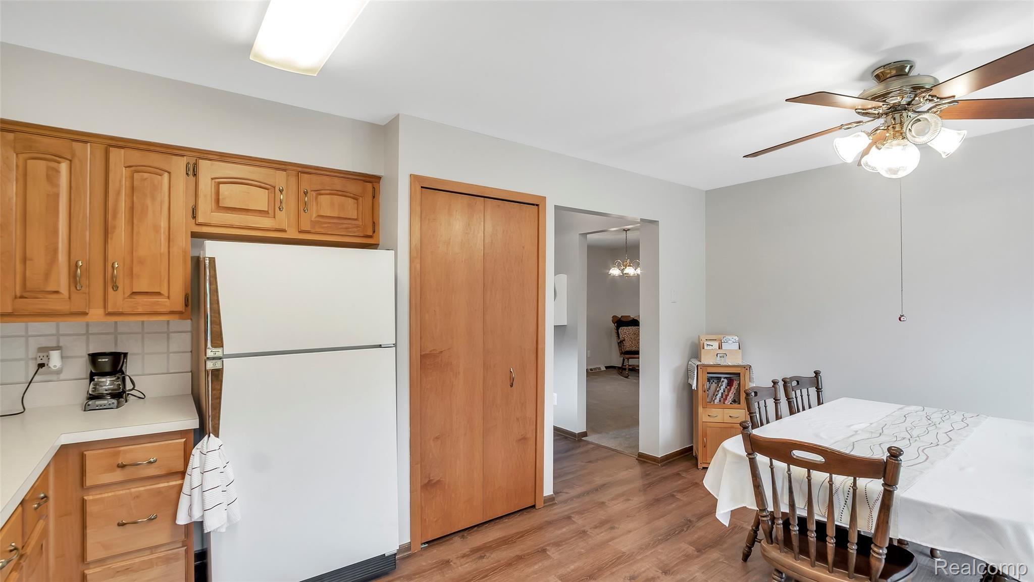 3485 West Rattalee Lake Road Holly, MI 48442 - Photo 20 of 46 3485-W-Rattalee-Lake-Rd-Holly-MI-48442-windowstill-15.jpg