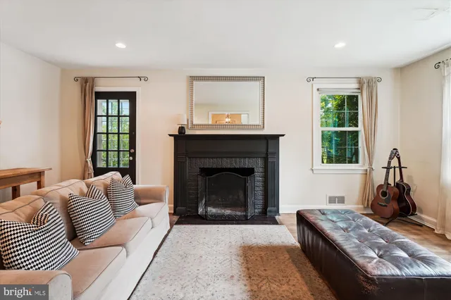 $699,900 | 2106 Ross Road, Silver Spring, MD 20910