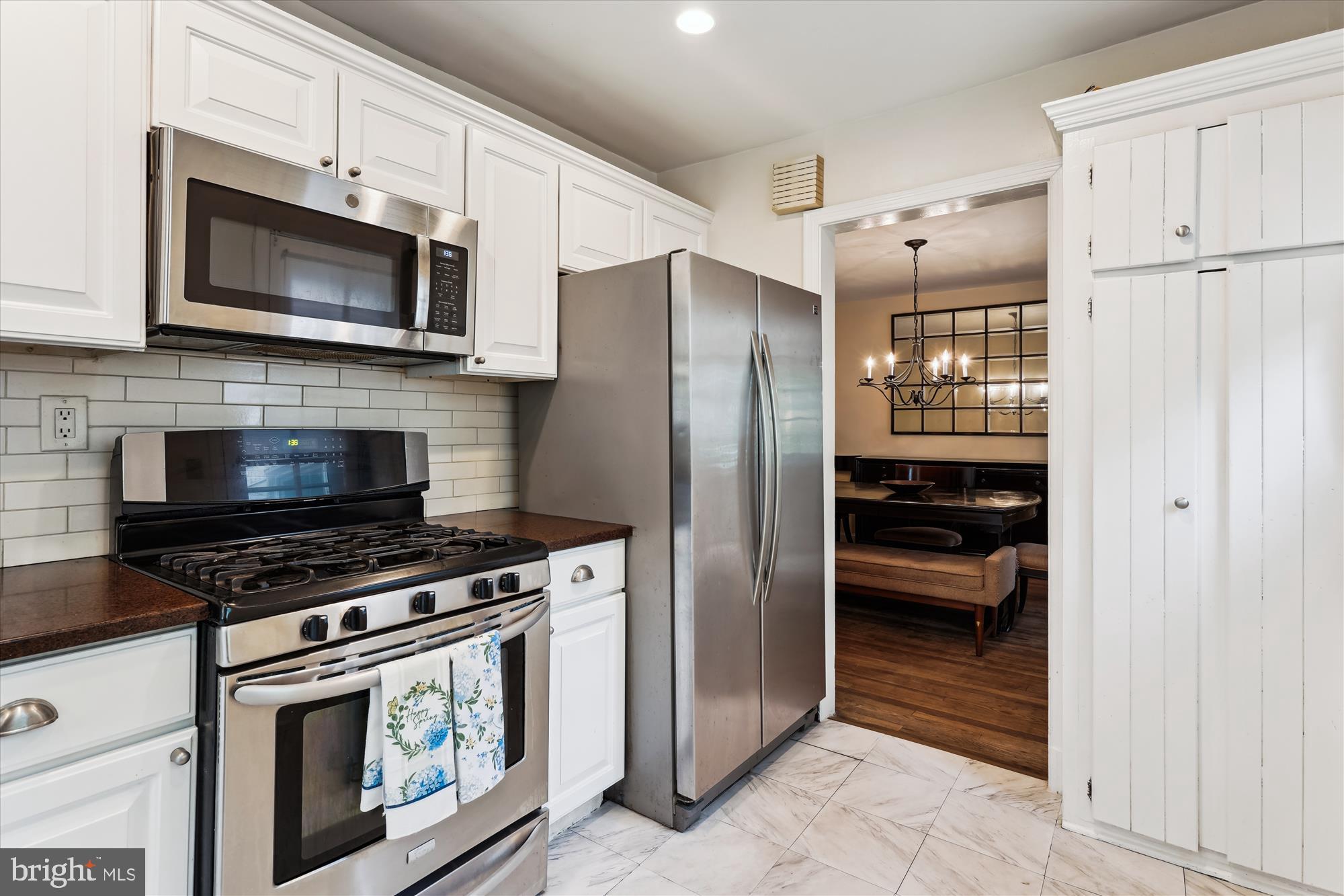 2106 Ross Road Silver Spring, MD 20910 - Photo 6 of 55