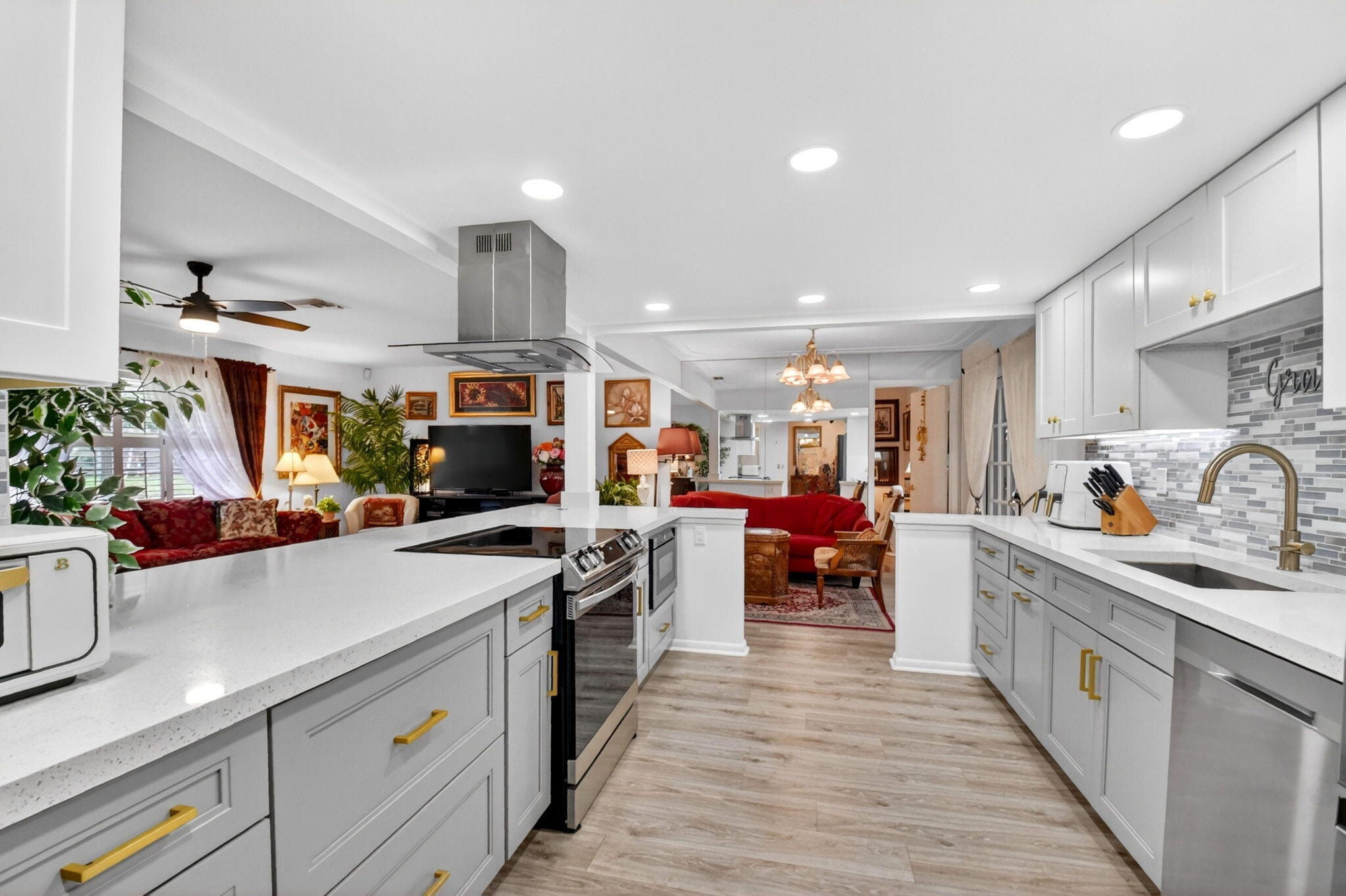 3120 Seagrape Road Lake Worth, FL 33462 - Photo 17 of 48 IMG_1926