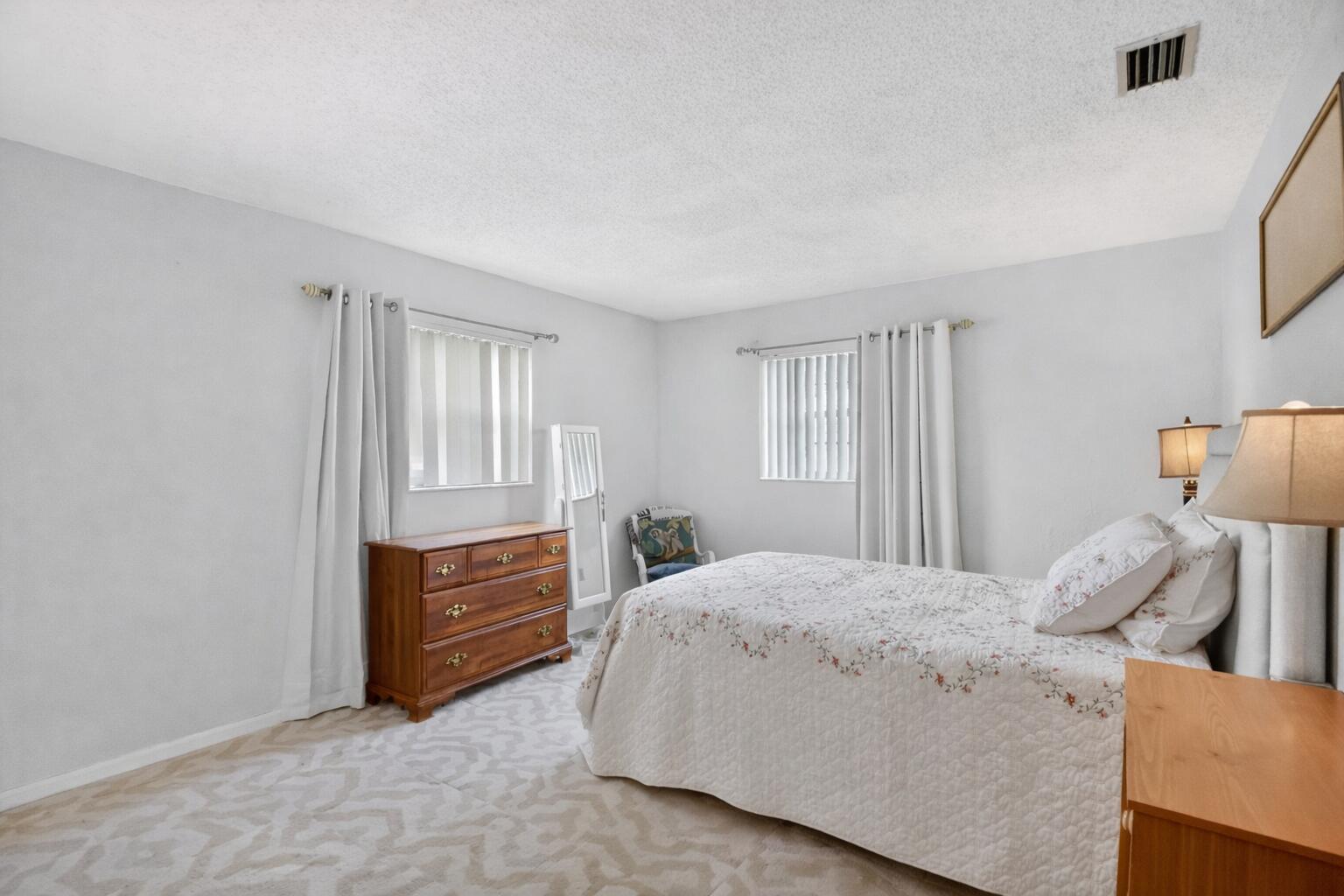 3120 Seagrape Road Lake Worth, FL 33462 - Photo 32 of 48 IMG_1955