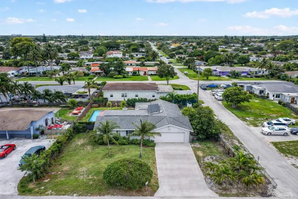 $625,000 | 3120 Seagrape Road, Lake Worth, FL 33462