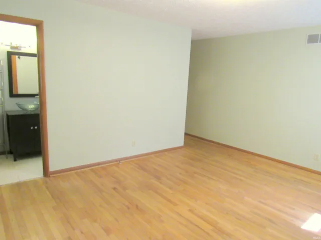 $2,100 | 4401 East Cambridge Court, Bloomington, IN 47408