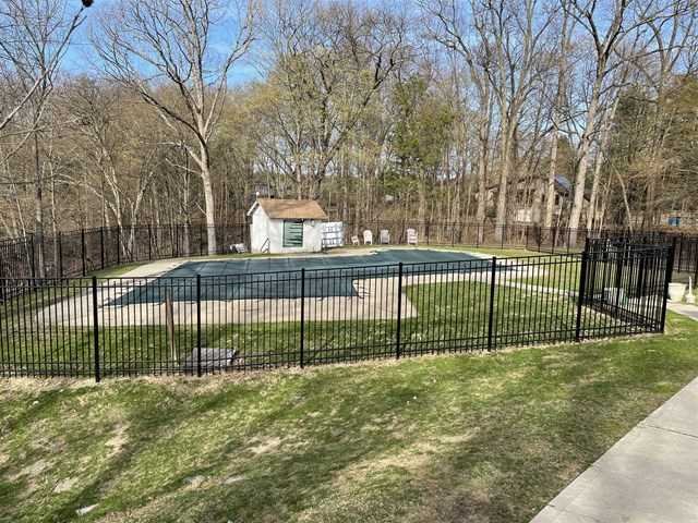 3 Hook Road, Unit 42A Poughkeepsie, NY 12601 - Photo 6 of 9