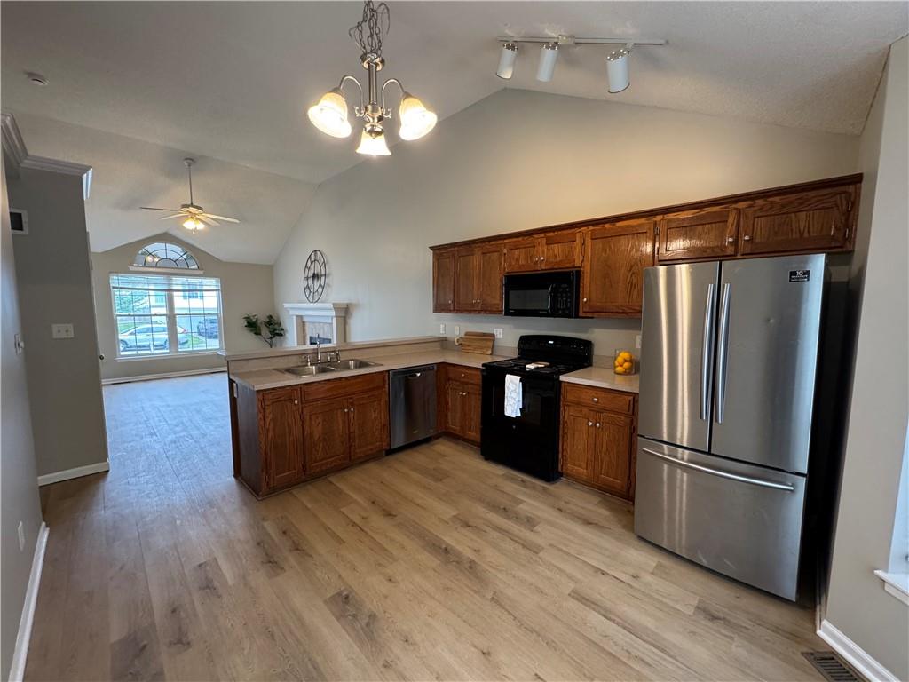 411 North Queen Ridge Avenue Independence, MO 64056 - Photo 11 of 44