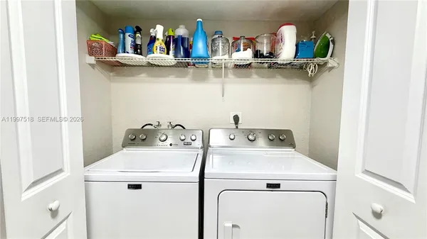 $2,200 | 8323 Lake Drive, Unit 402, Doral, FL 33166
