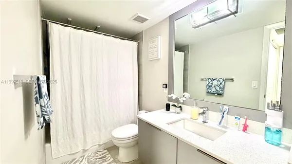 $2,200 | 8323 Lake Drive, Unit 402, Doral, FL 33166