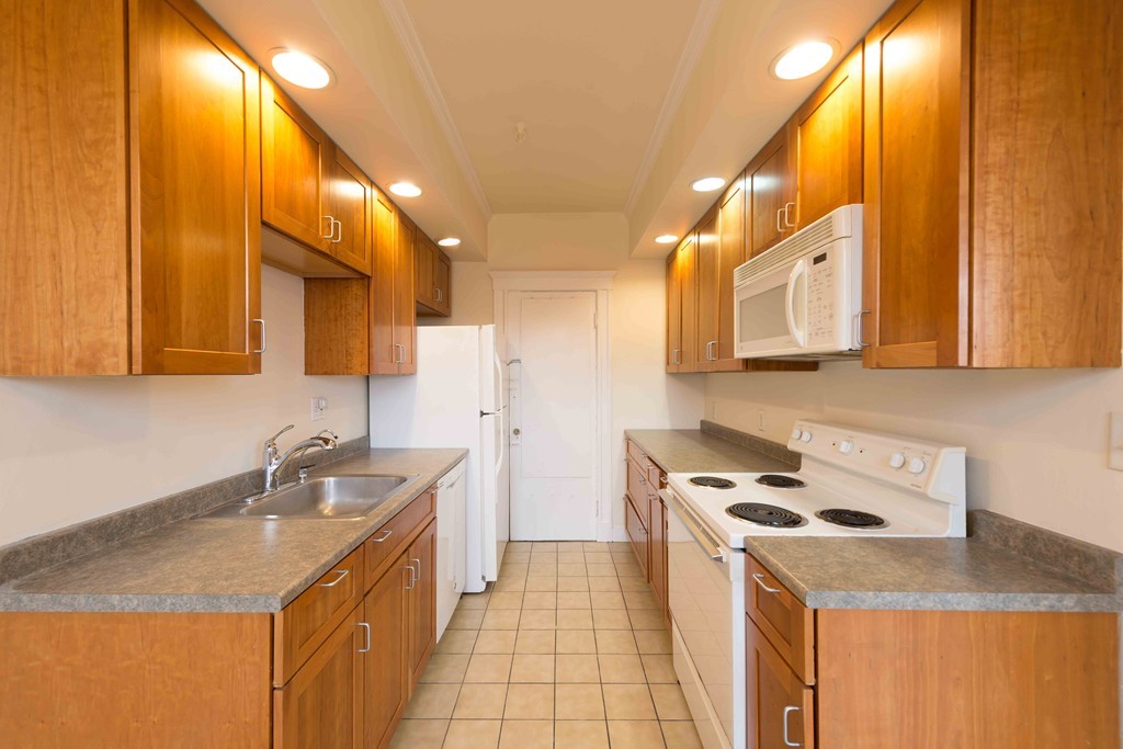 74 Fenway, Unit 53 Boston, MA 02115 - Photo 2 of 19