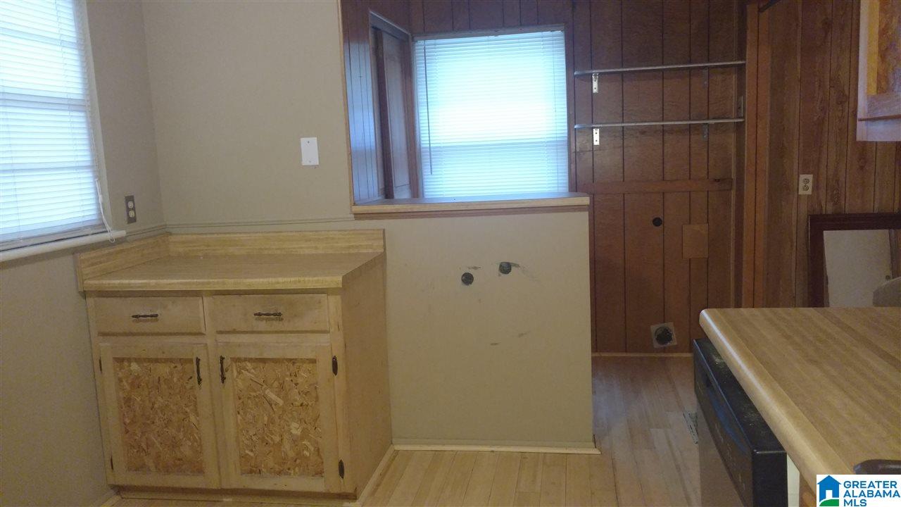 2244 8th Street Northeast Center Point, AL 35215 - Photo 10 of 41