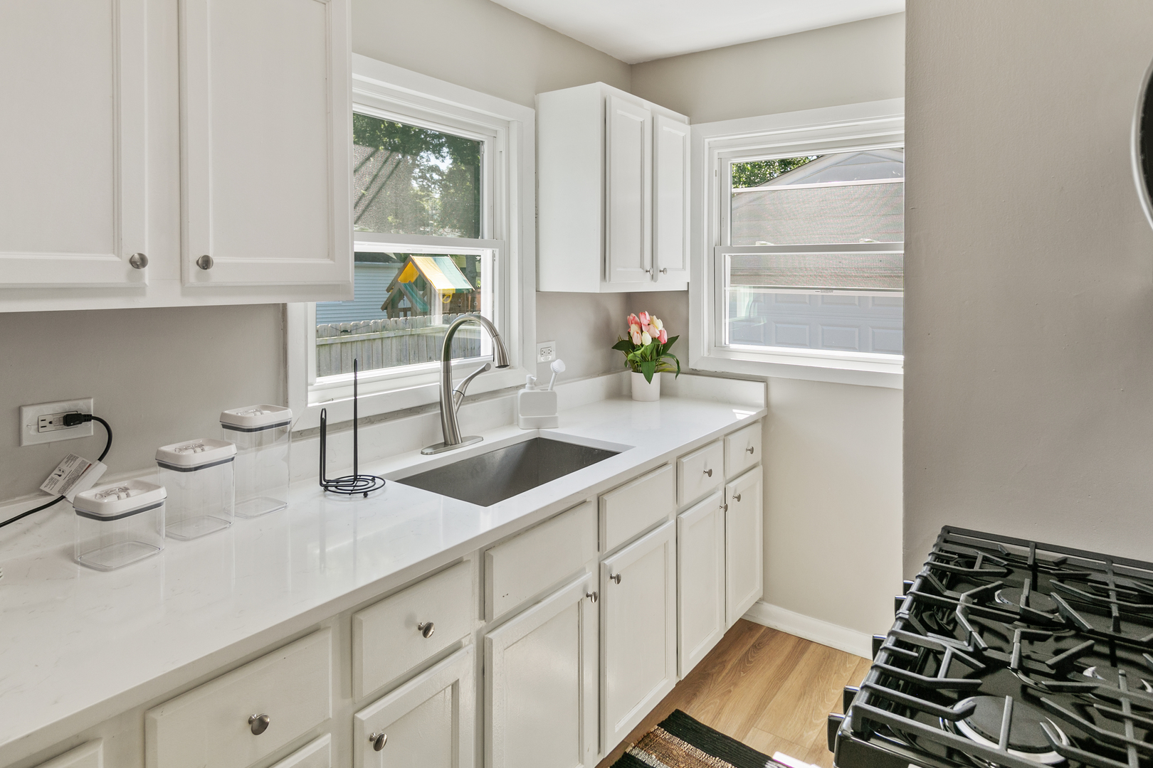 2110 Delaware Road Waukegan, IL 60087 - Photo 5 of 23