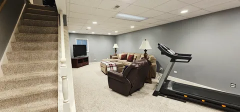 $575,000 | 1021 Wakefield Drive, Elgin, IL 60120