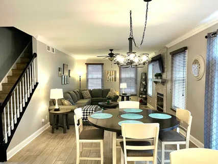 $575,000 | 1021 Wakefield Drive, Elgin, IL 60120