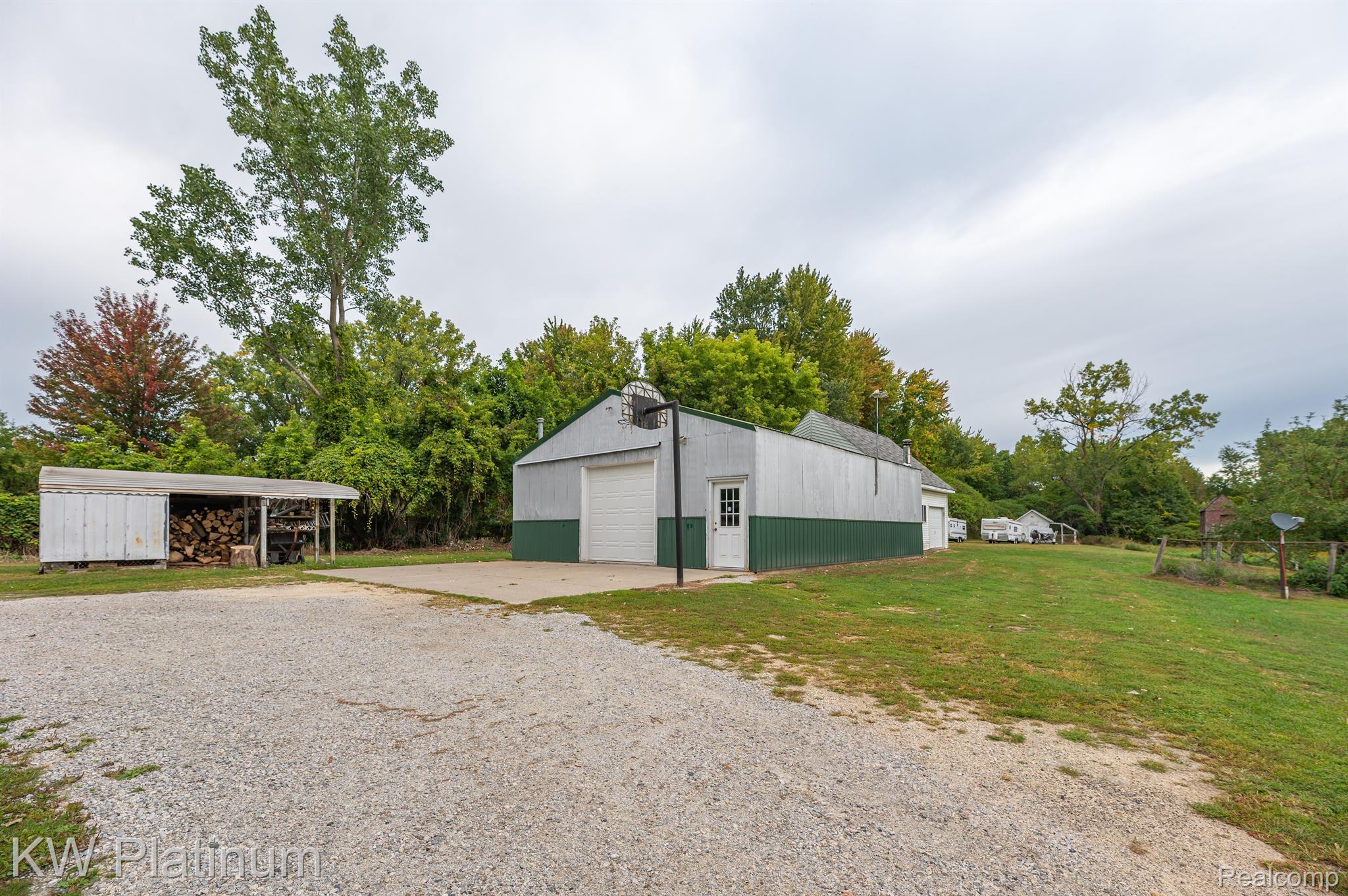 5370 Broadbridge Road Marine City, MI 48039 - Photo 5 of 84 Gallery Image 5