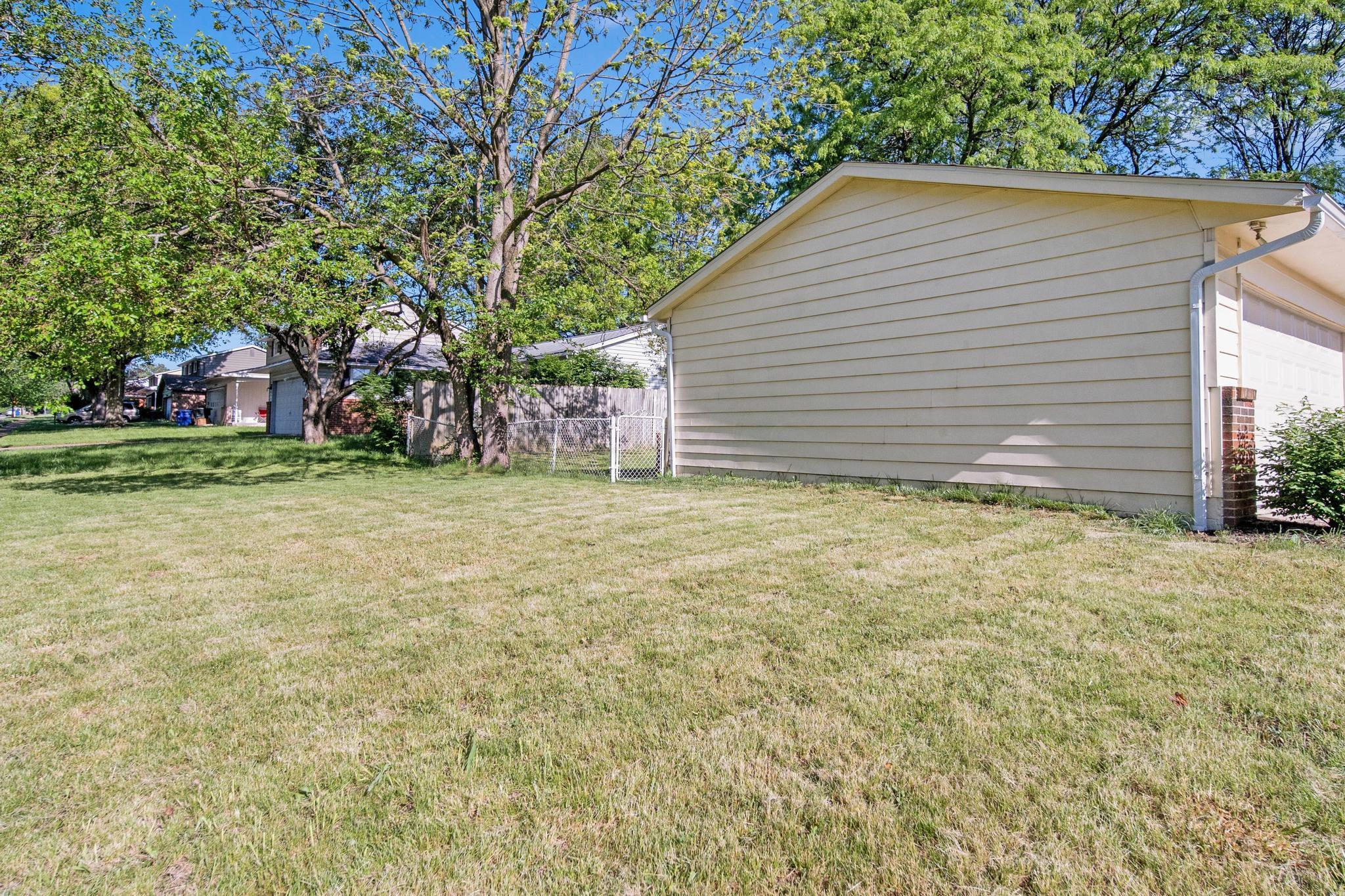 6649 Karl Road Columbus, OH 43229 - Photo 32 of 47 A7406393