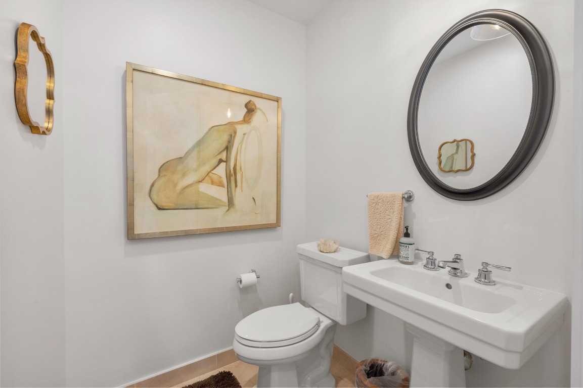 200 Congress Avenue, Unit 13A Austin, TX 78701 - Photo 23 of 34