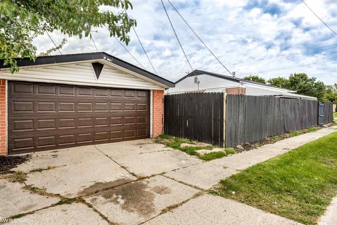 19509 East 14 Mile Road Clinton Township, MI 48035 - Photo 6 of 20