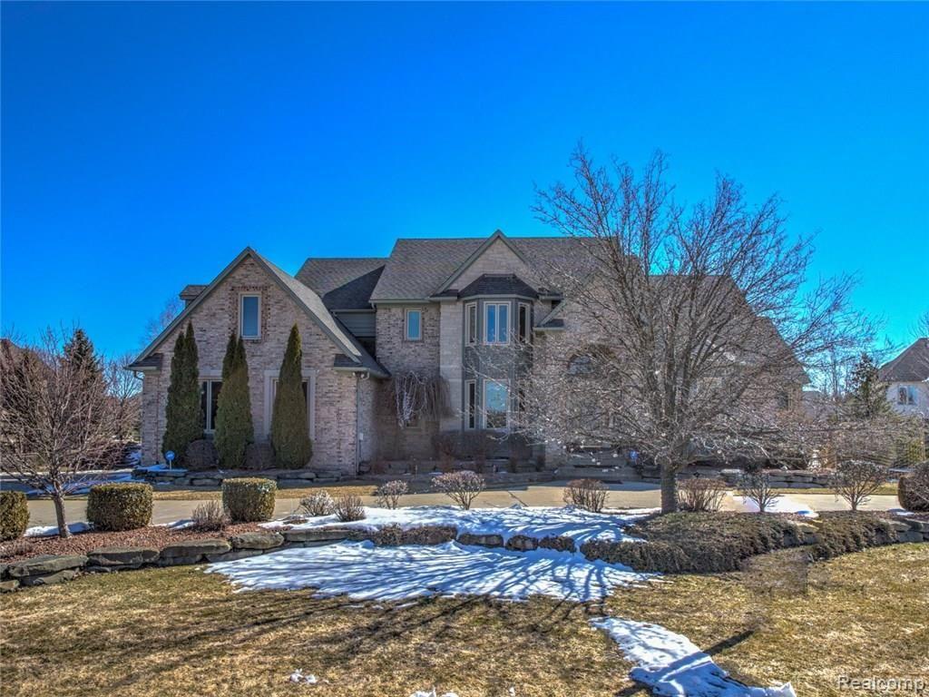 3903 Fawn Drive Rochester, MI 48306 - Photo 4 of 77 front1.jpg