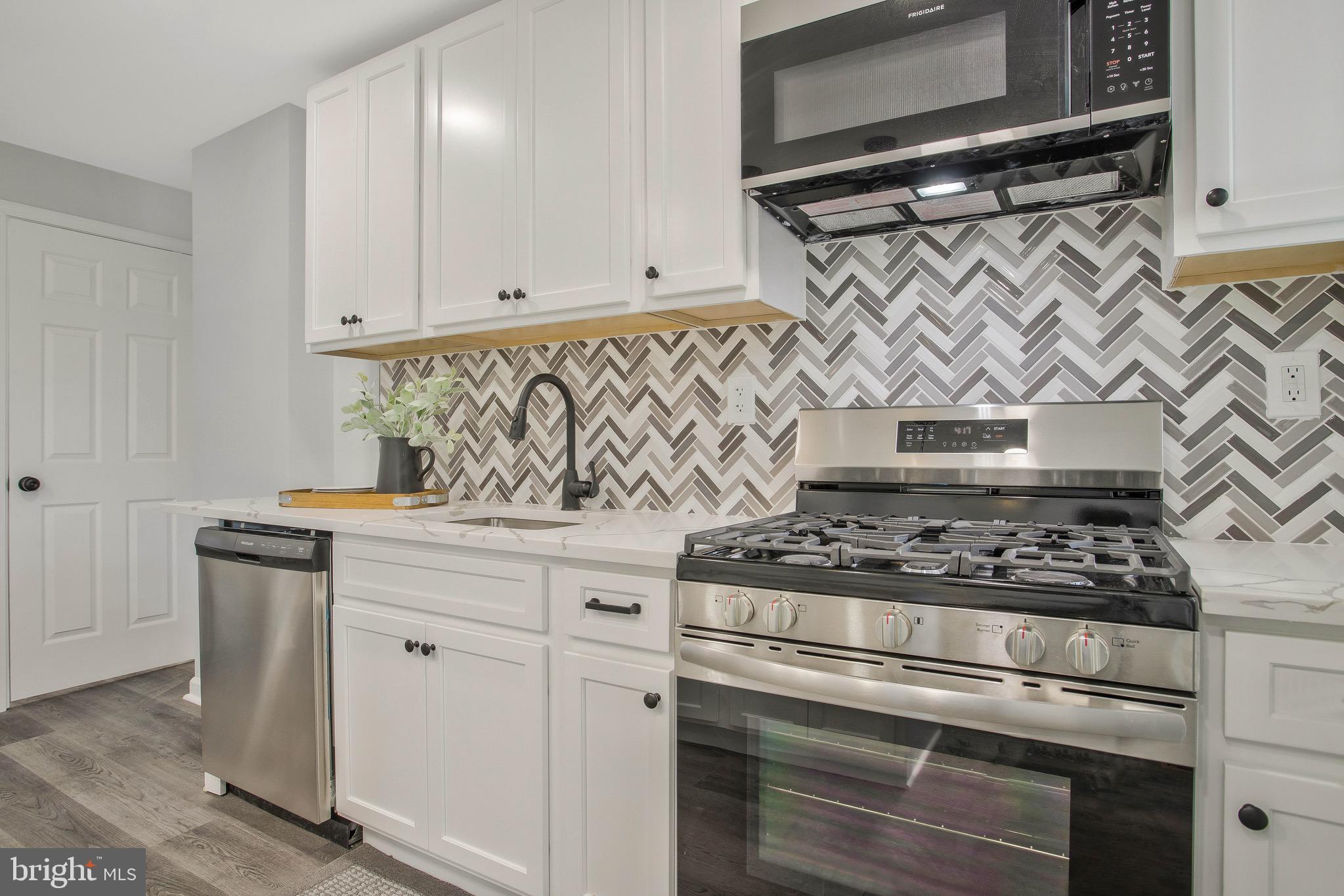 4439 Pen Lucy Road Baltimore, MD 21229 - Photo 13 of 40 All new Applliances
