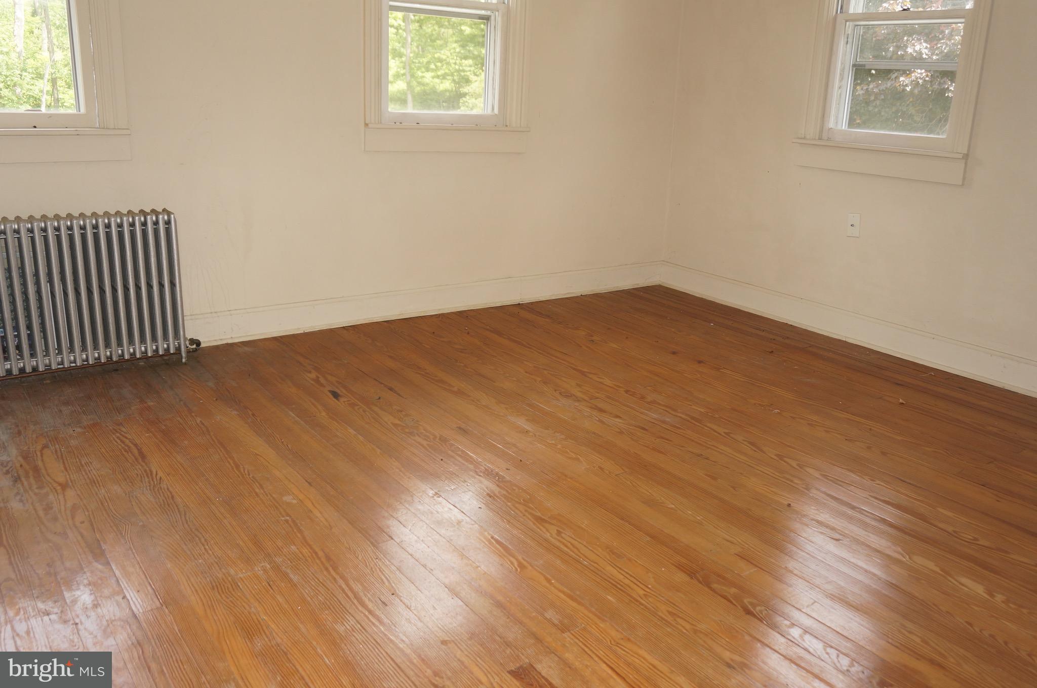 1692 Schoolhouse Road Middletown, PA 17057 - Photo 50 of 90 2nd Floor Bedroom 1