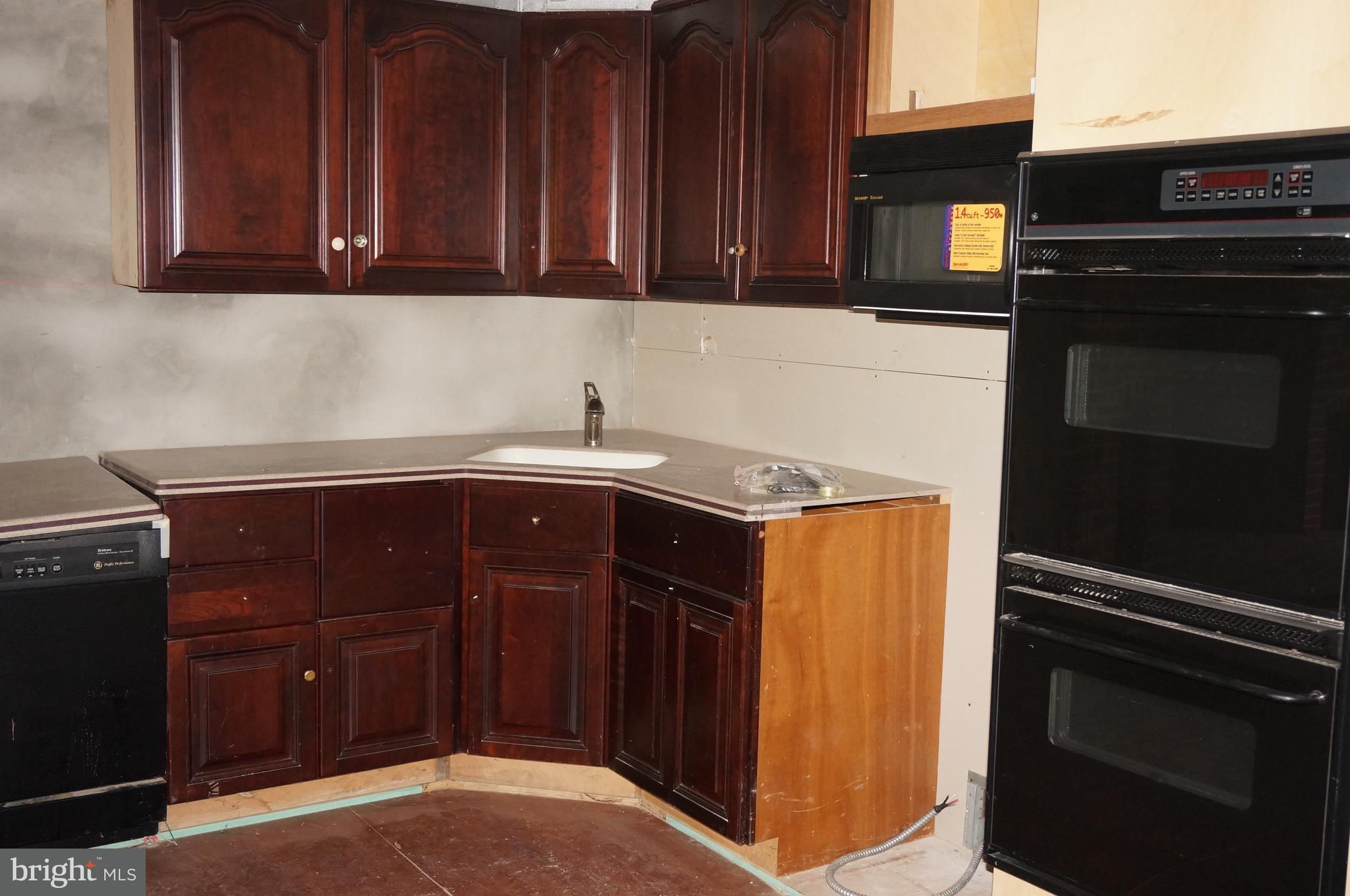 1692 Schoolhouse Road Middletown, PA 17057 - Photo 73 of 90 Area of Mansion Kitchen