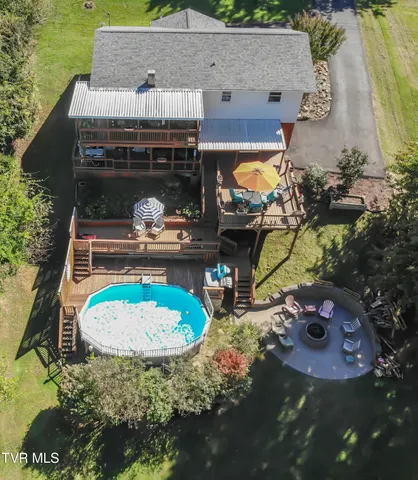 $299,900 | 203 Hilltop Drive, Bristol, VA 24202