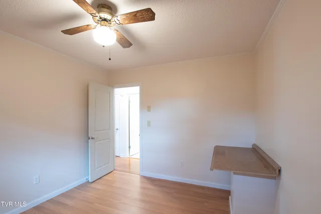 $299,900 | 203 Hilltop Drive, Bristol, VA 24202