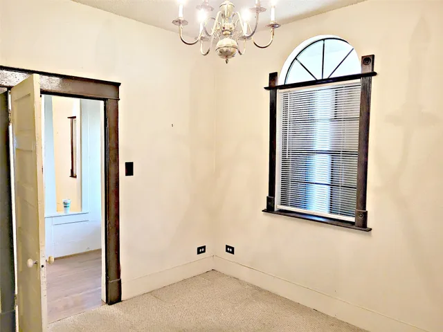 $199,900 | 819 North Austin Street, Rockport, TX 78382