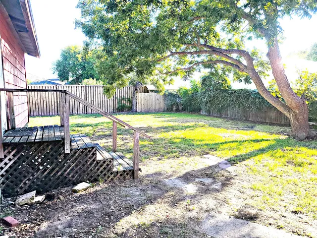 $199,900 | 819 North Austin Street, Rockport, TX 78382