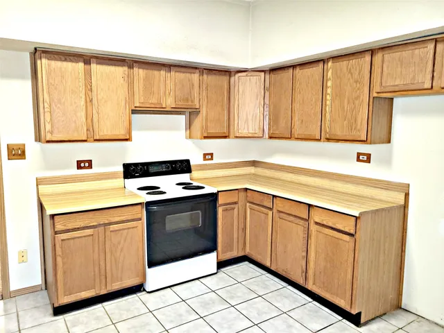 $199,900 | 819 North Austin Street, Rockport, TX 78382