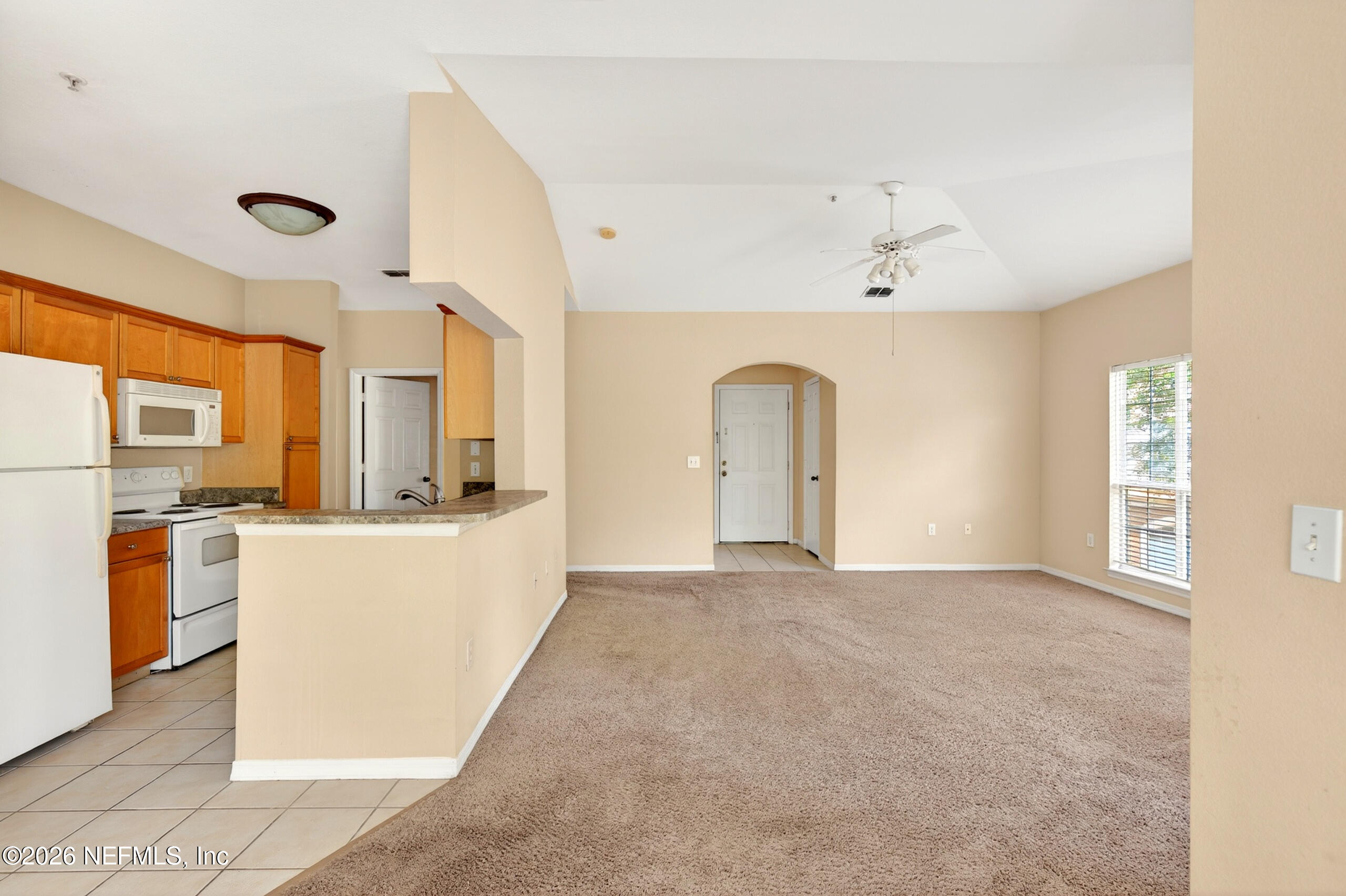 10961 Burnt Mill Road, Unit 1328 Jacksonville, FL 32256 - Photo 4 of 22 4D2A5114