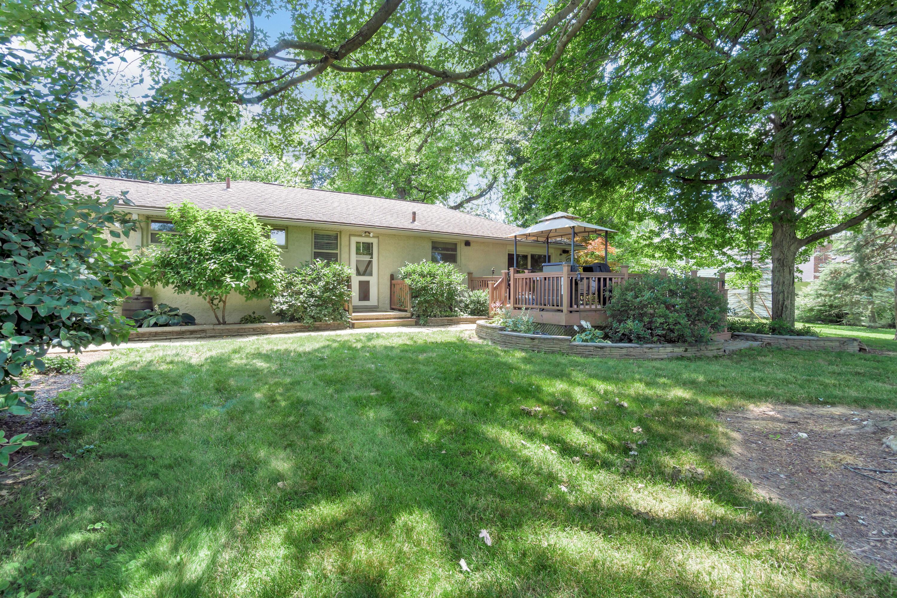 3939 Clotts Road Columbus, OH 43230 - Photo 46 of 50 Rear View 3