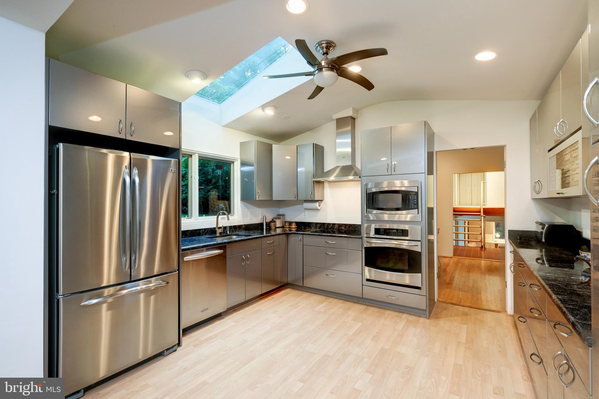 8312 Still Spring Court Bethesda, MD 20817 - Photo 20 of 49