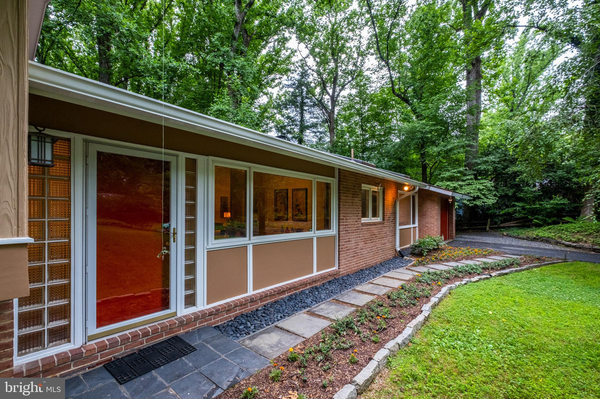 8312 Still Spring Court Bethesda, MD 20817 - Photo 5 of 49