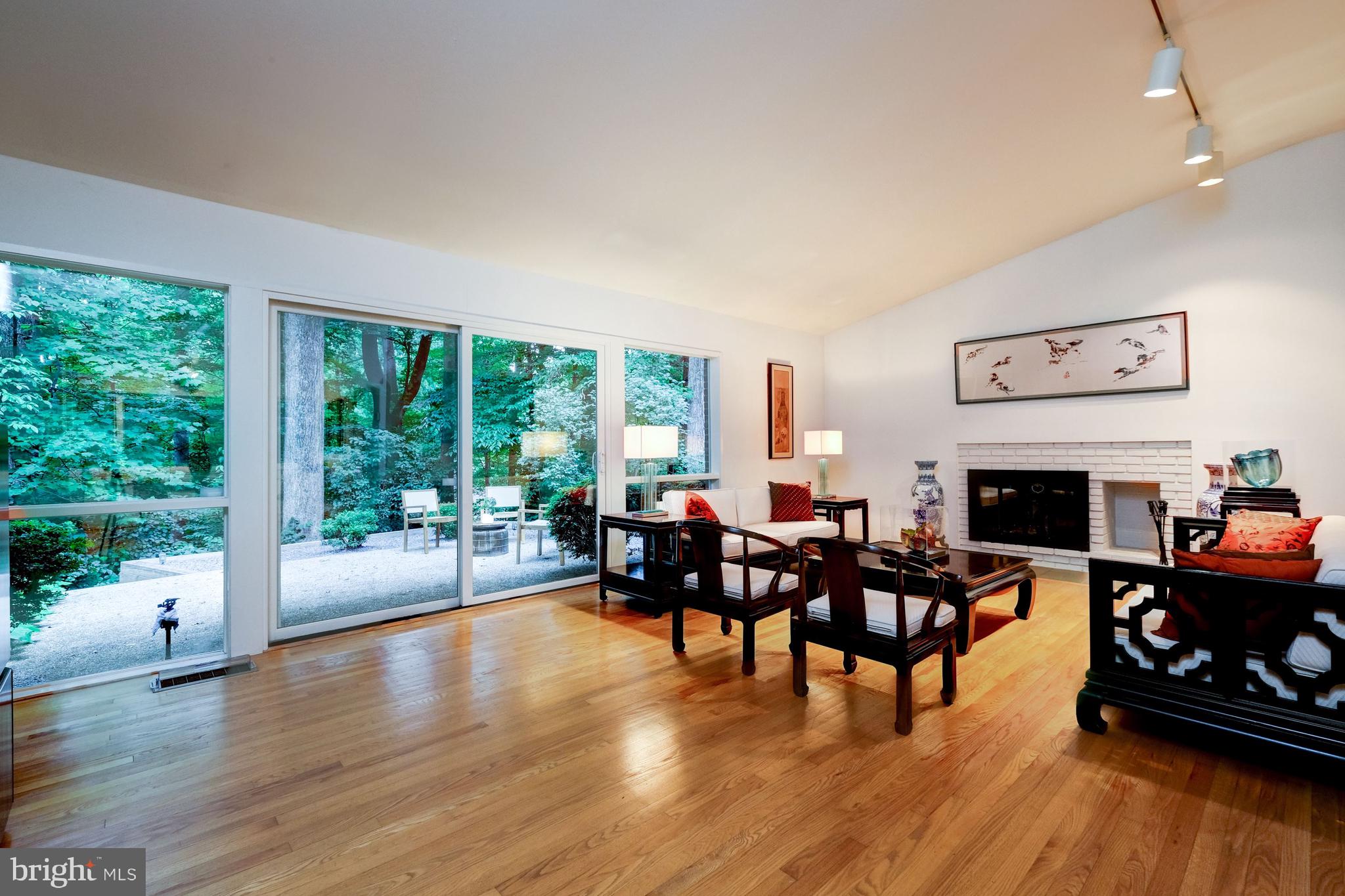 8312 Still Spring Court Bethesda, MD 20817 - Photo 8 of 49