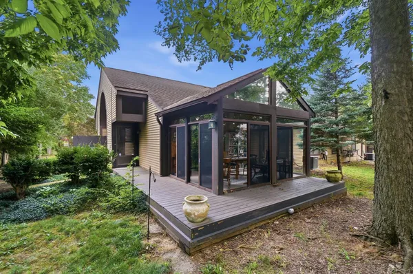 $279,900 | 3111 Rivermill Drive, Unit 29, Columbus, OH 43220