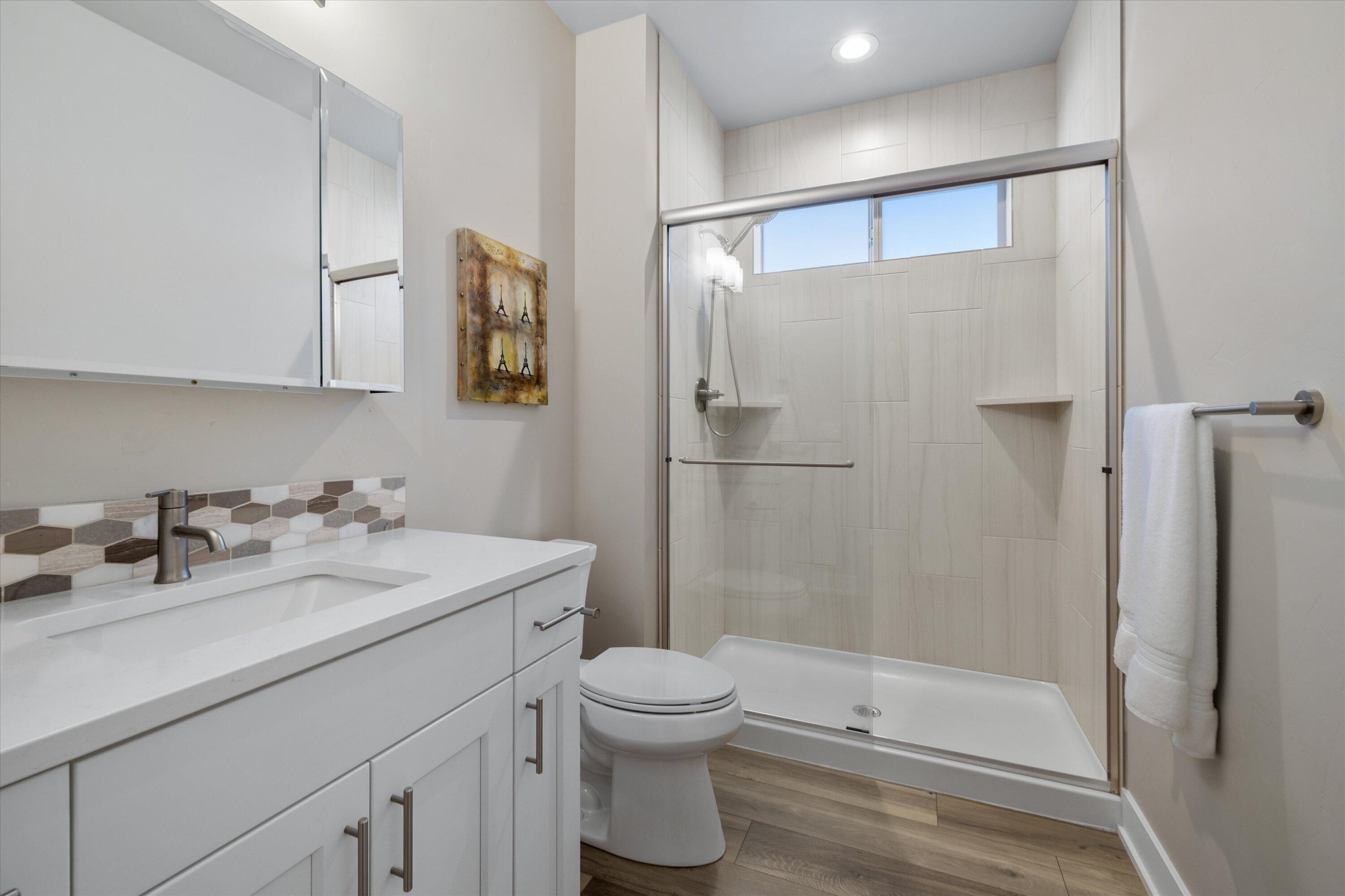 3755 Northeast Oakside Loop Bend, OR 97701 - Photo 23 of 38 Guest bathroom