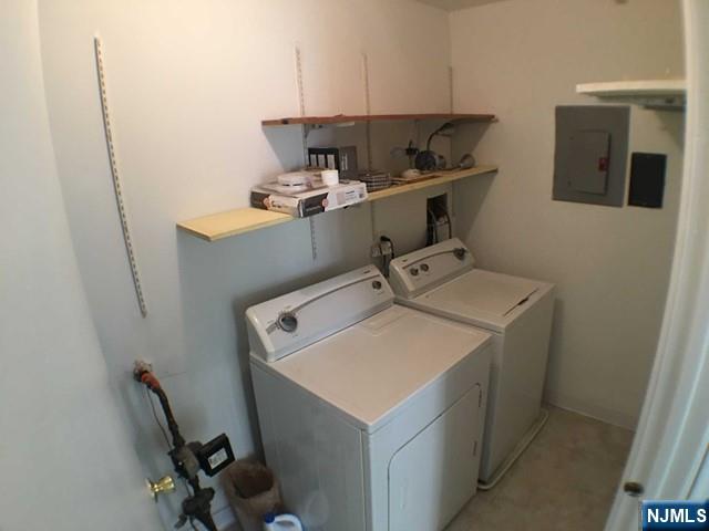 418 Poets Way Mahwah, NJ 07430 - Photo 17 of 29