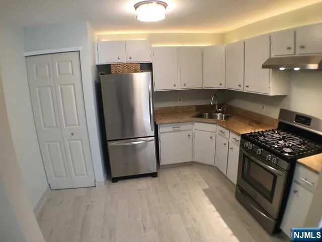 $2,450 | 418 Poets Way, Mahwah, NJ 07430