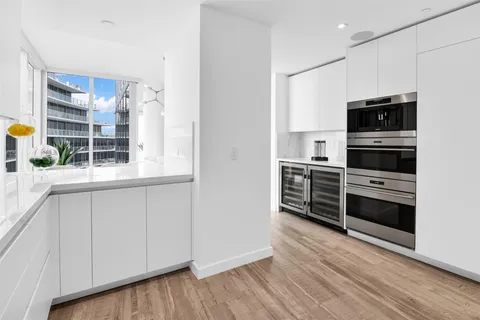 $4,300,000 | 2200 North Ocean Boulevard, Unit S906, Fort Lauderdale, FL 33305