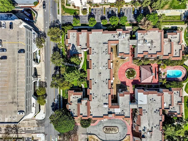 $350,000 | 600 West 3rd Street, Unit A115, Santa Ana, CA 92701