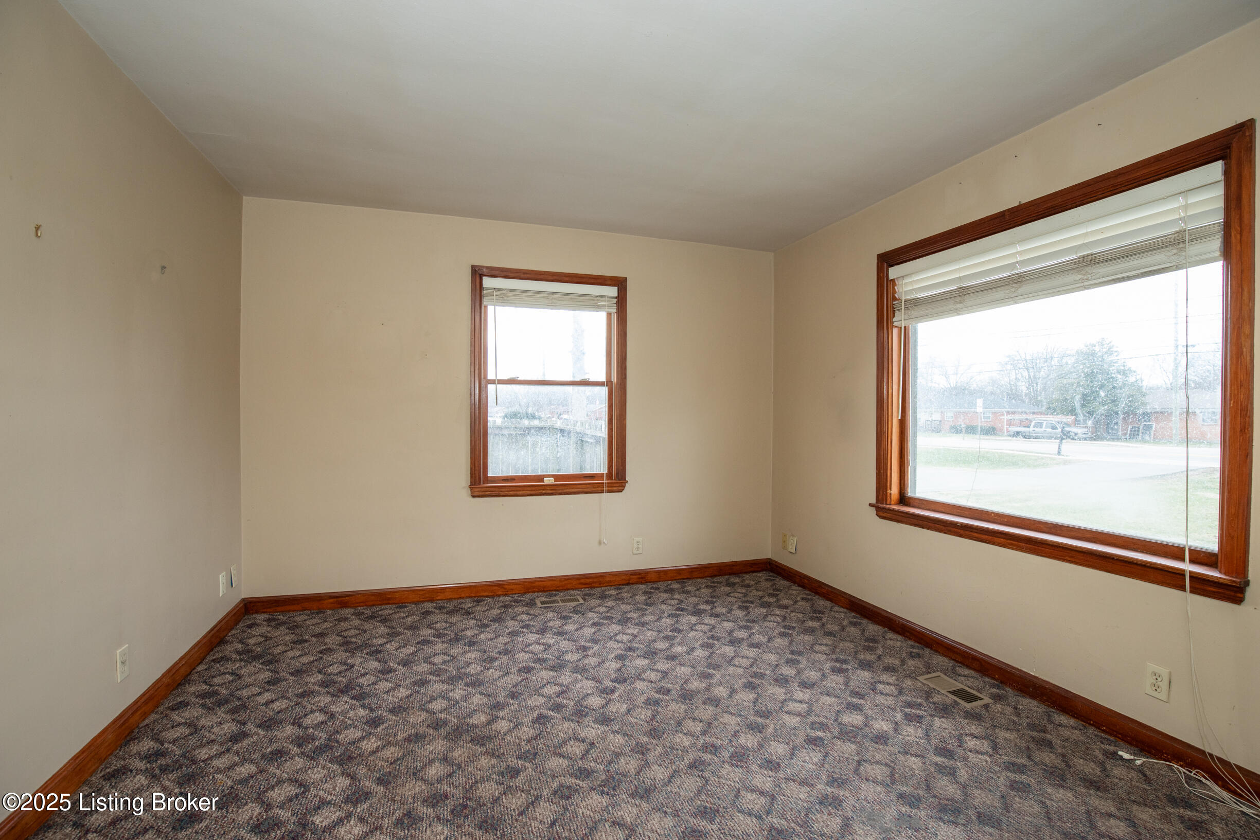 8607 Blue Lick Road Louisville, KY 40219 - Photo 13 of 45 8607 Blue Lick-1298