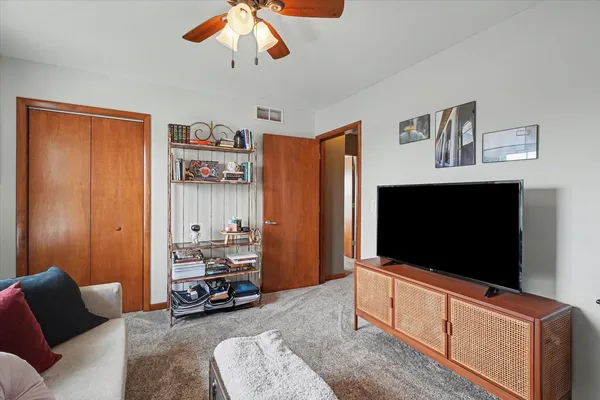 $270,000 | 1605 Bunker Corner, Urbana, IL 61802