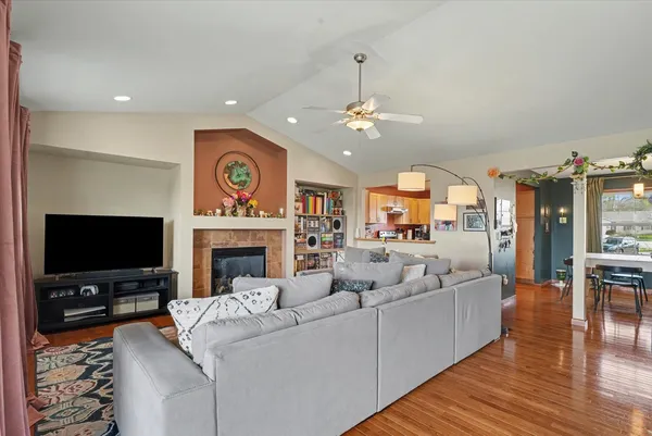 $270,000 | 1605 Bunker Corner, Urbana, IL 61802