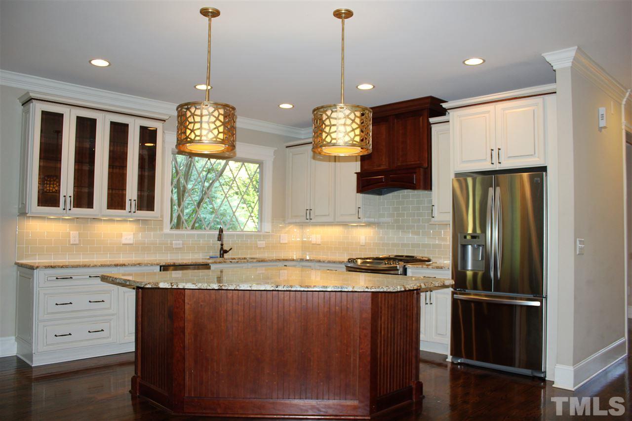 8500 Briarthorne Place Raleigh, NC 27613 - Photo 4 of 30